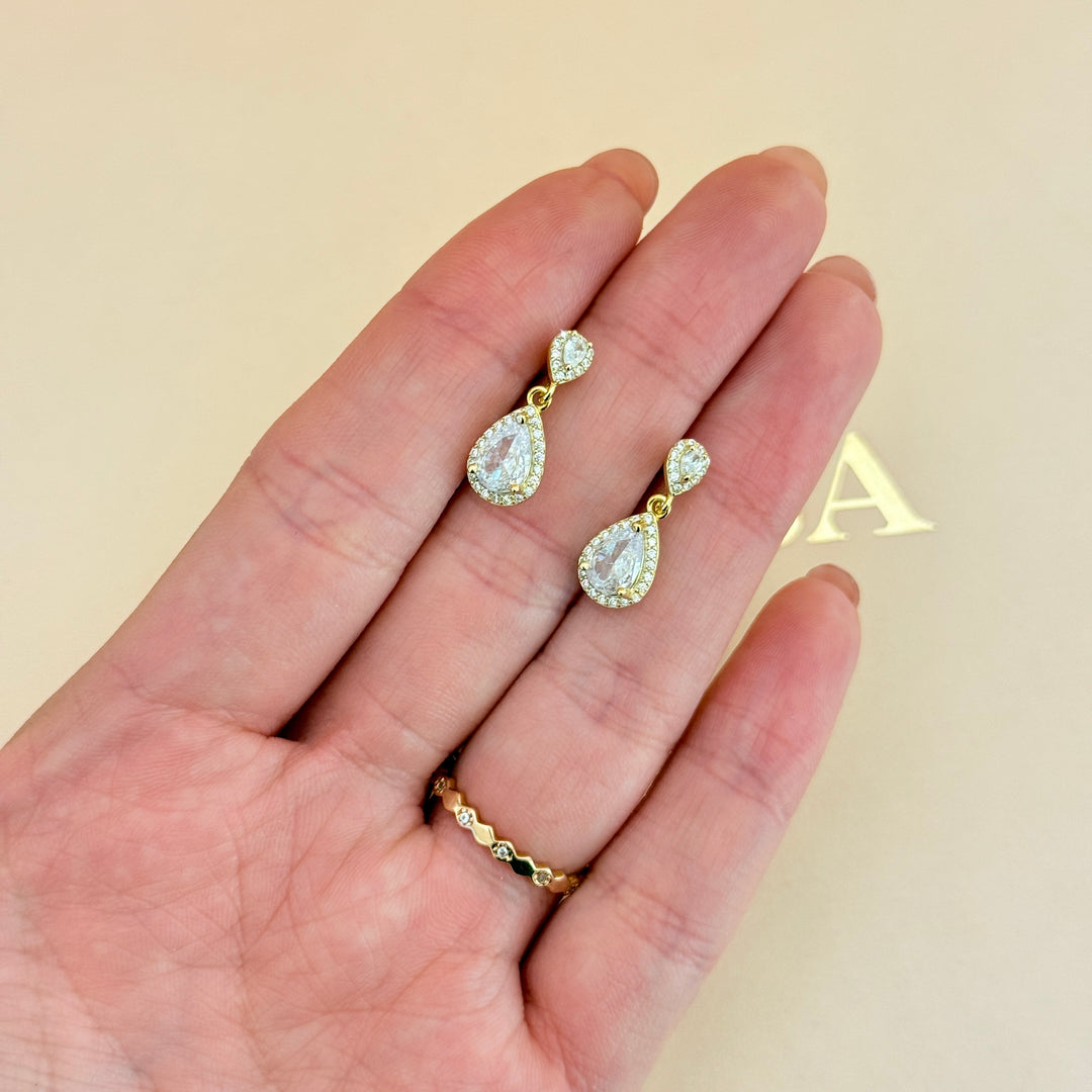 Teardrop sterling silver gold plated pendant set