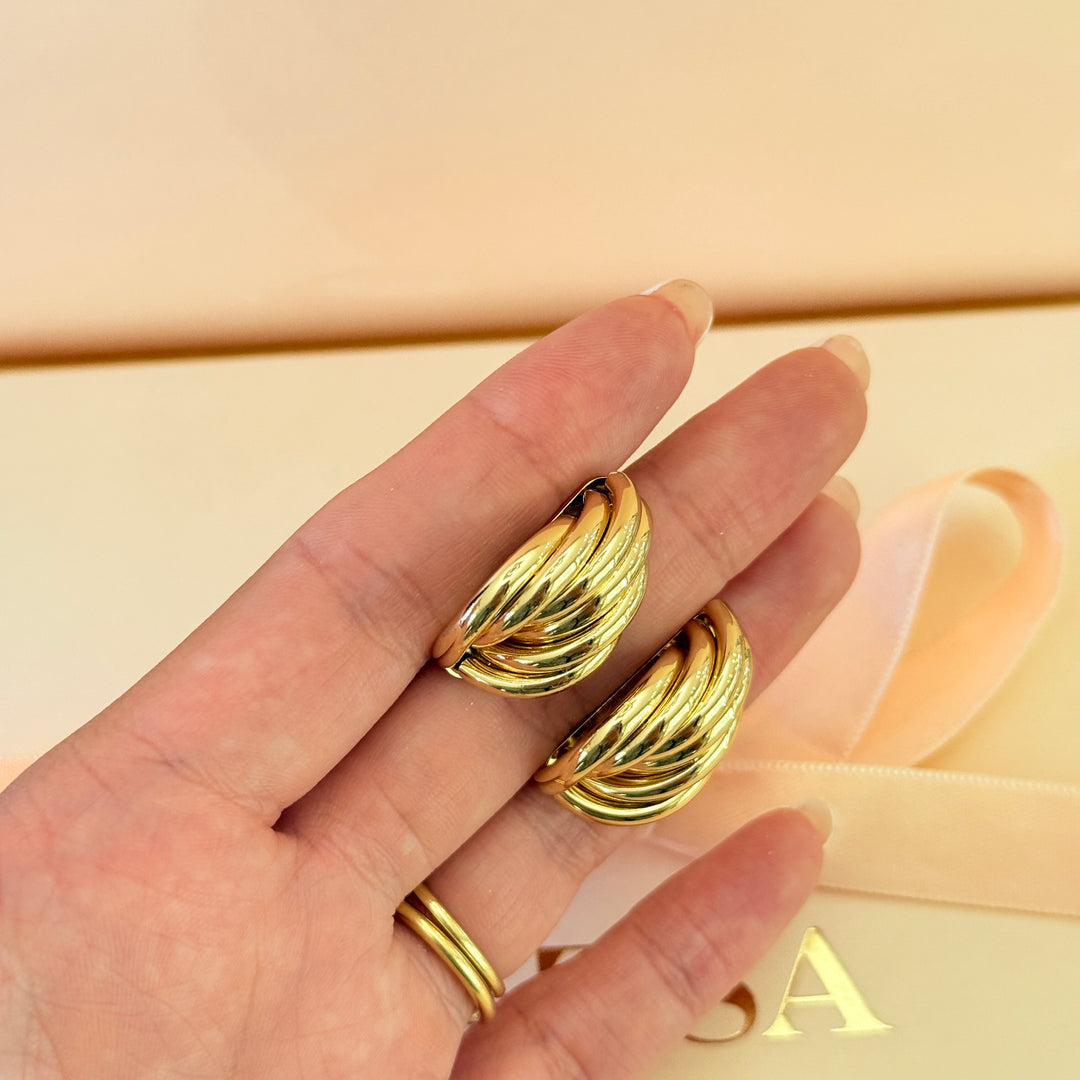 Plain Timeless gold plated clip on earrings