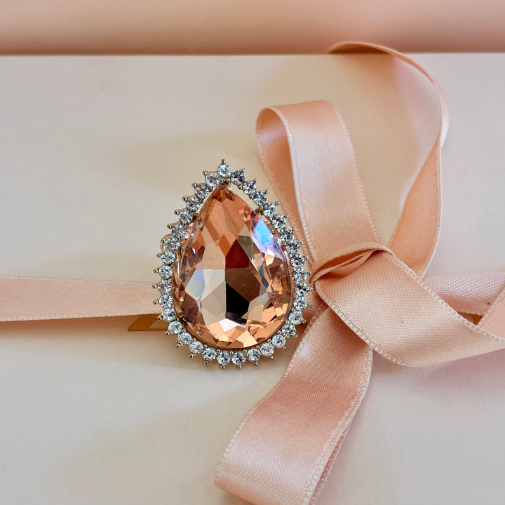 Teardrop peach rhinestone elasticated ring