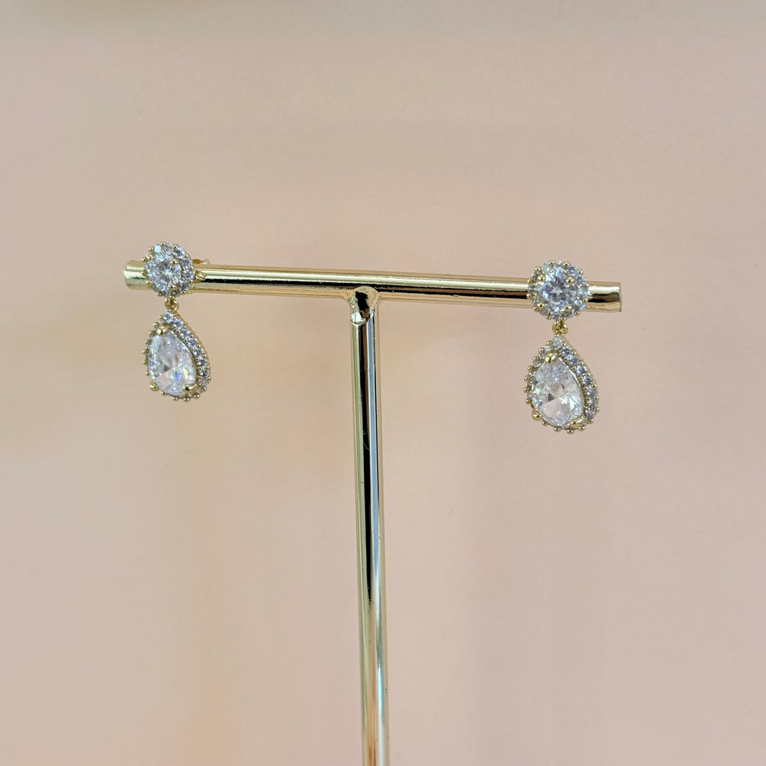 Round and zircone gold plated earrings