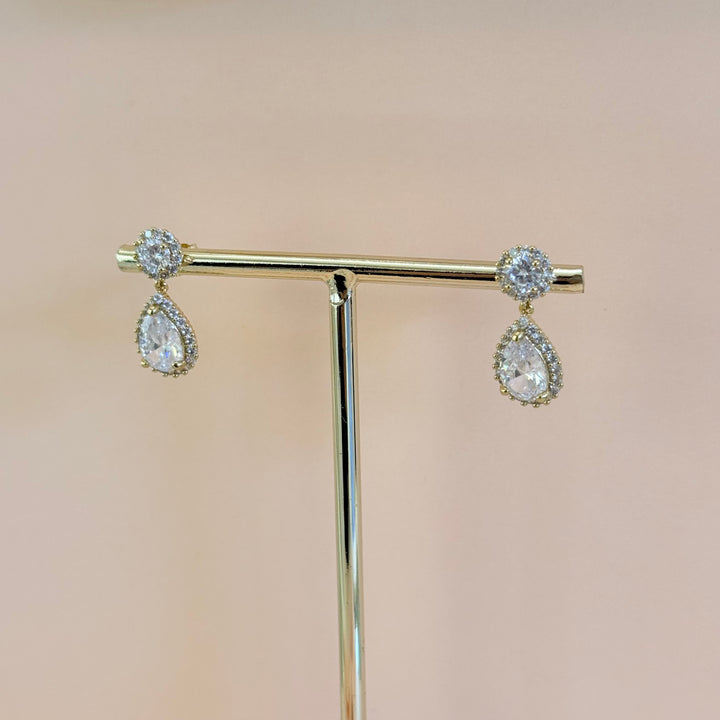 Round and zircone gold plated earrings