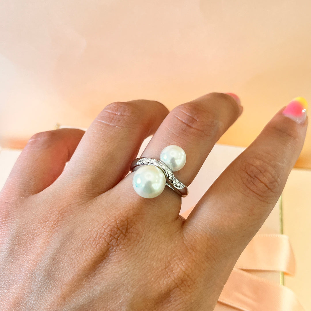 Zircone and double ivory pearls white gold plated ring