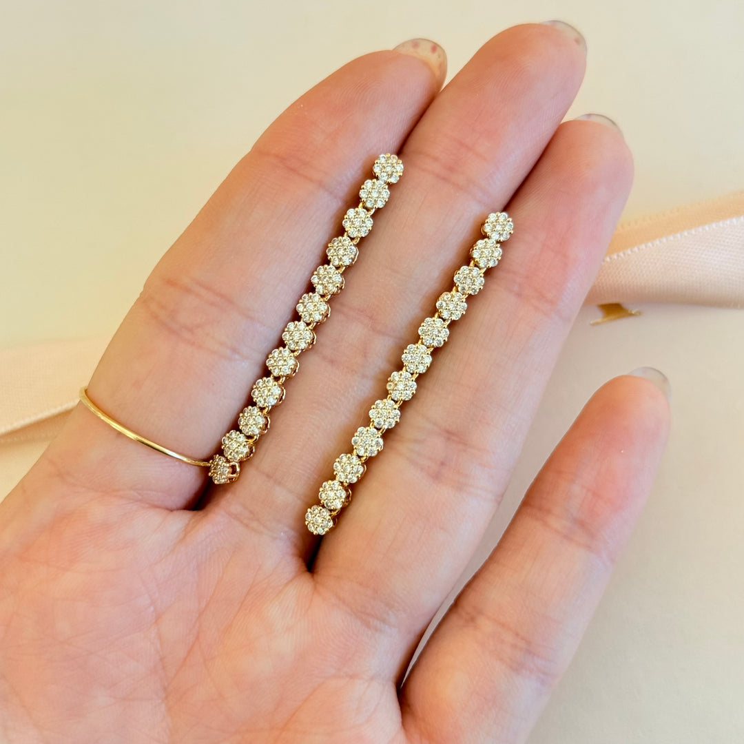 Dainty flowers zircone gold plated earrings