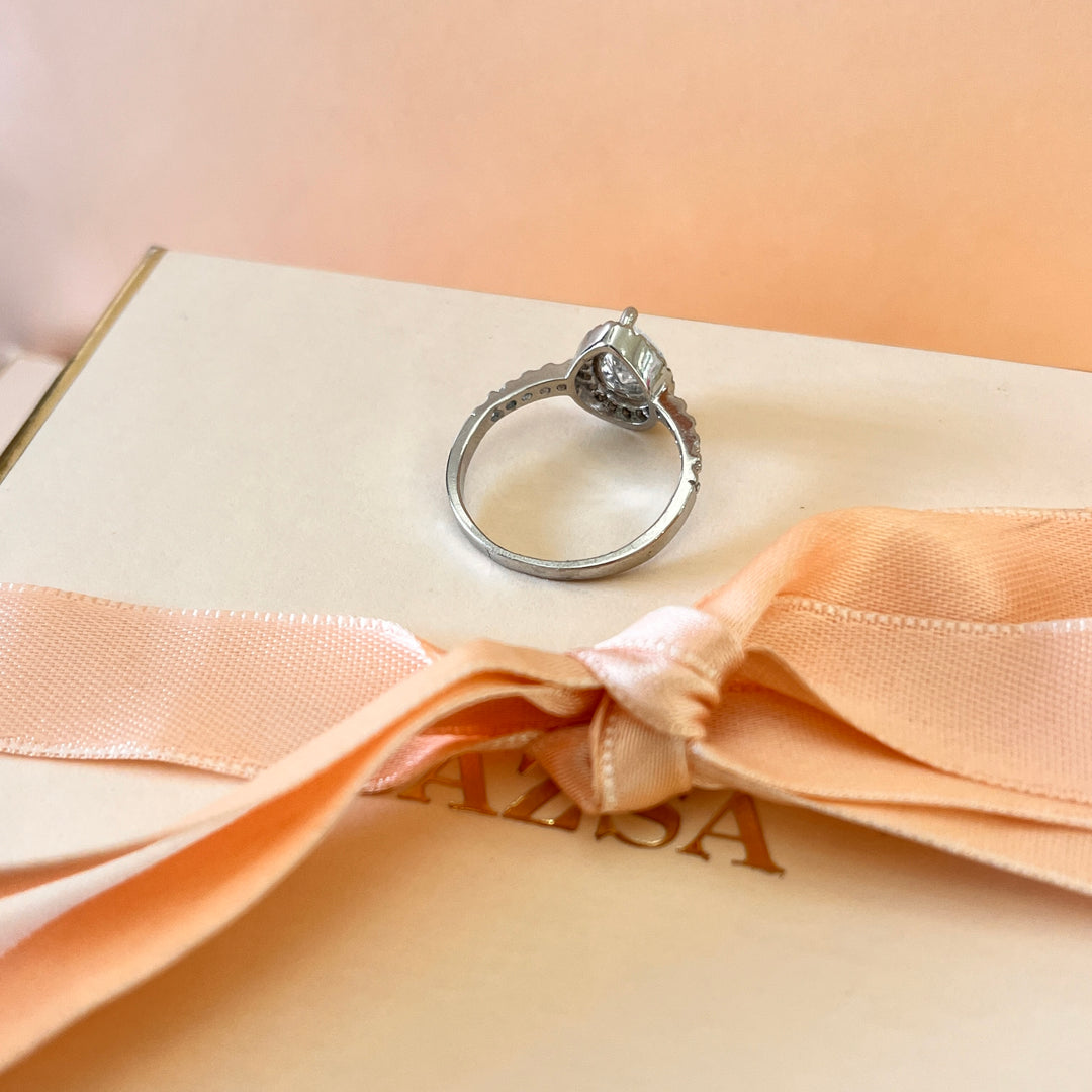 Zircone teardrop white gold plated ring