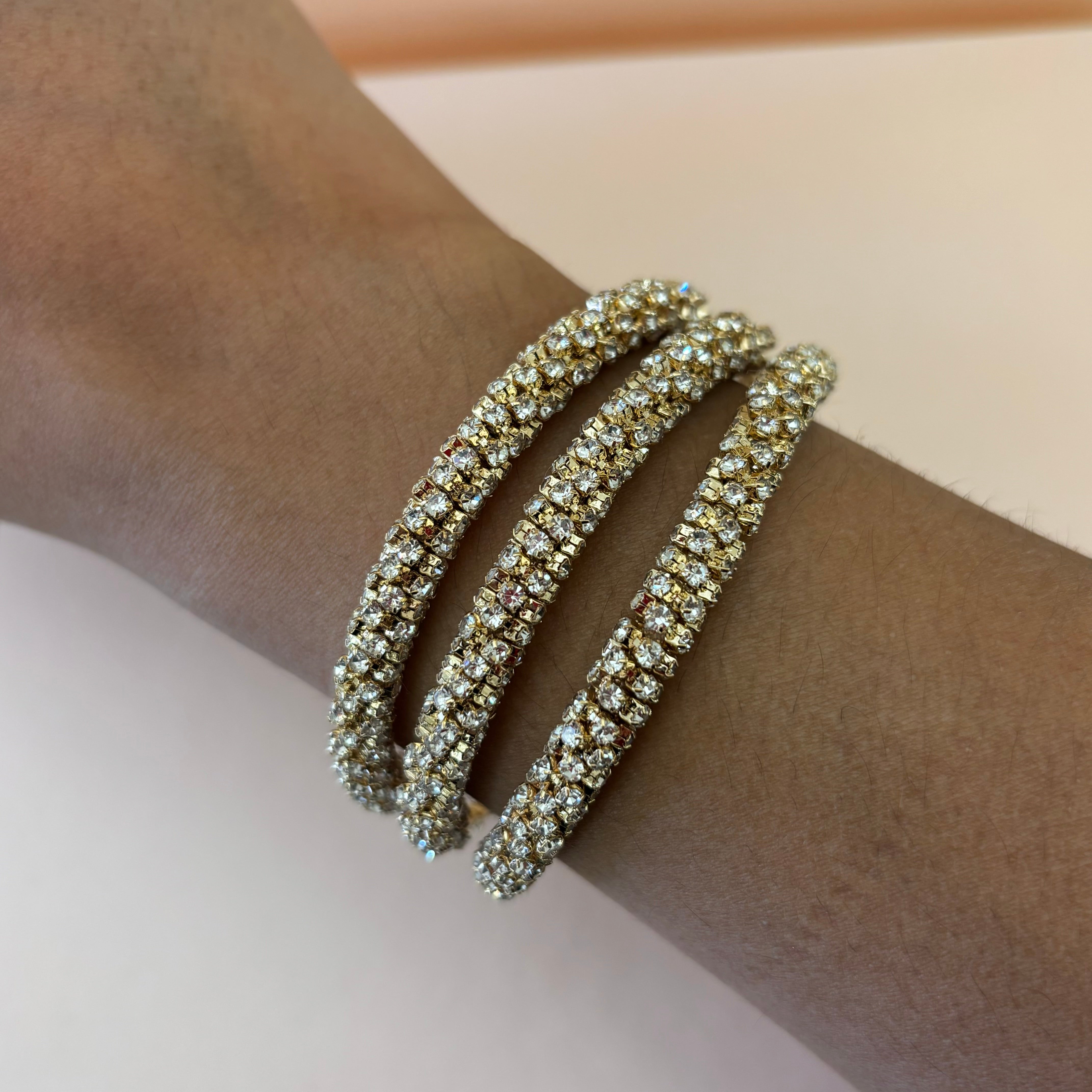 Elegant rhinestone bangle