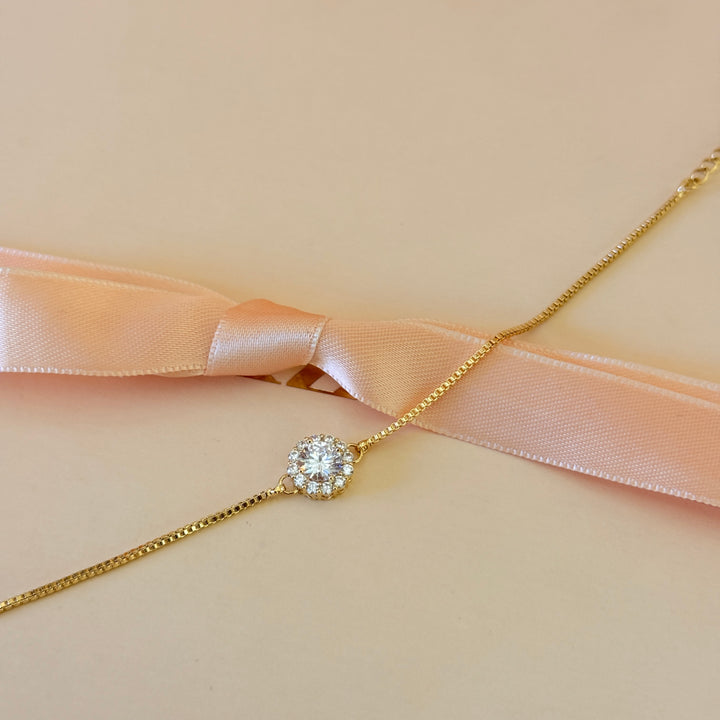 Zircone dainty round in the middle gold plated bracelet