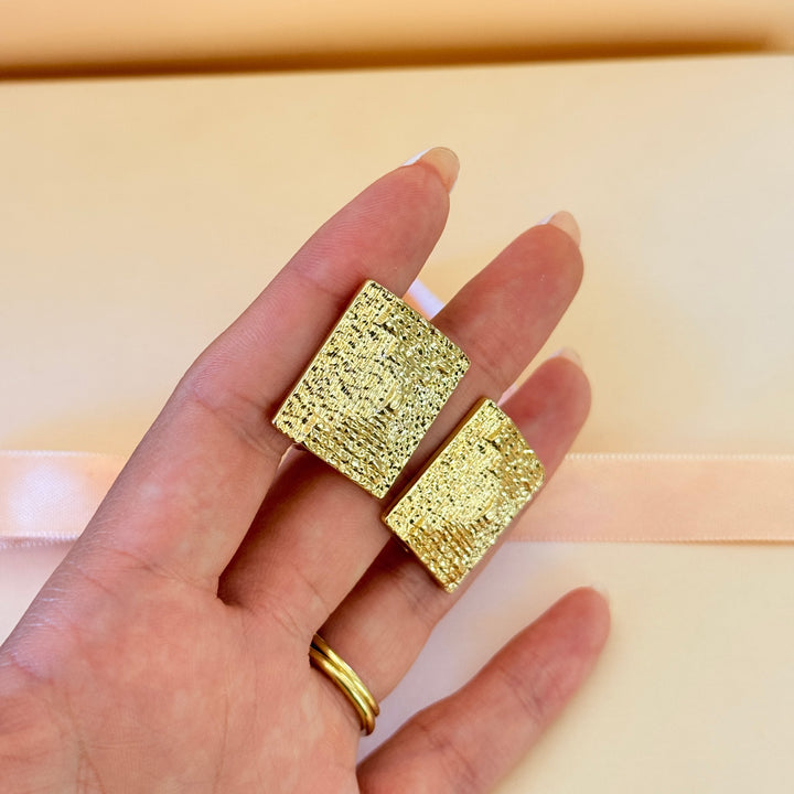 Plain chunky texture squeaker gold plated clip on earrings