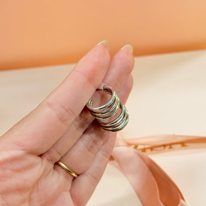 Small sterling silver hoops