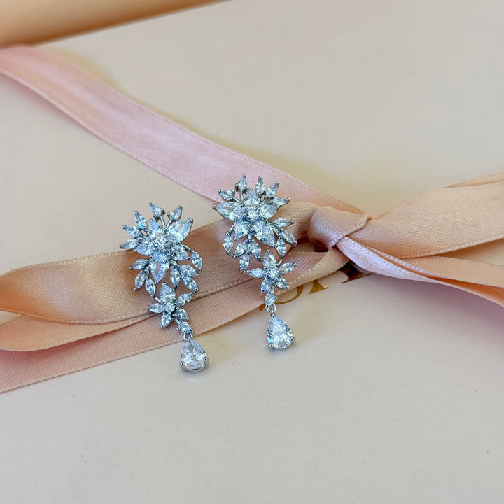 Marquise and teardrop zircone silver earrings