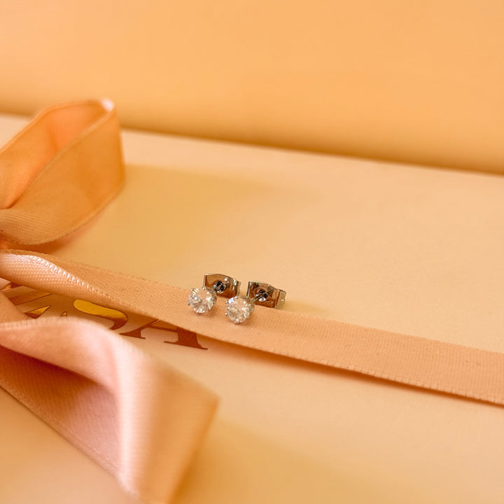 XS dainty solitaire zircone silver studs