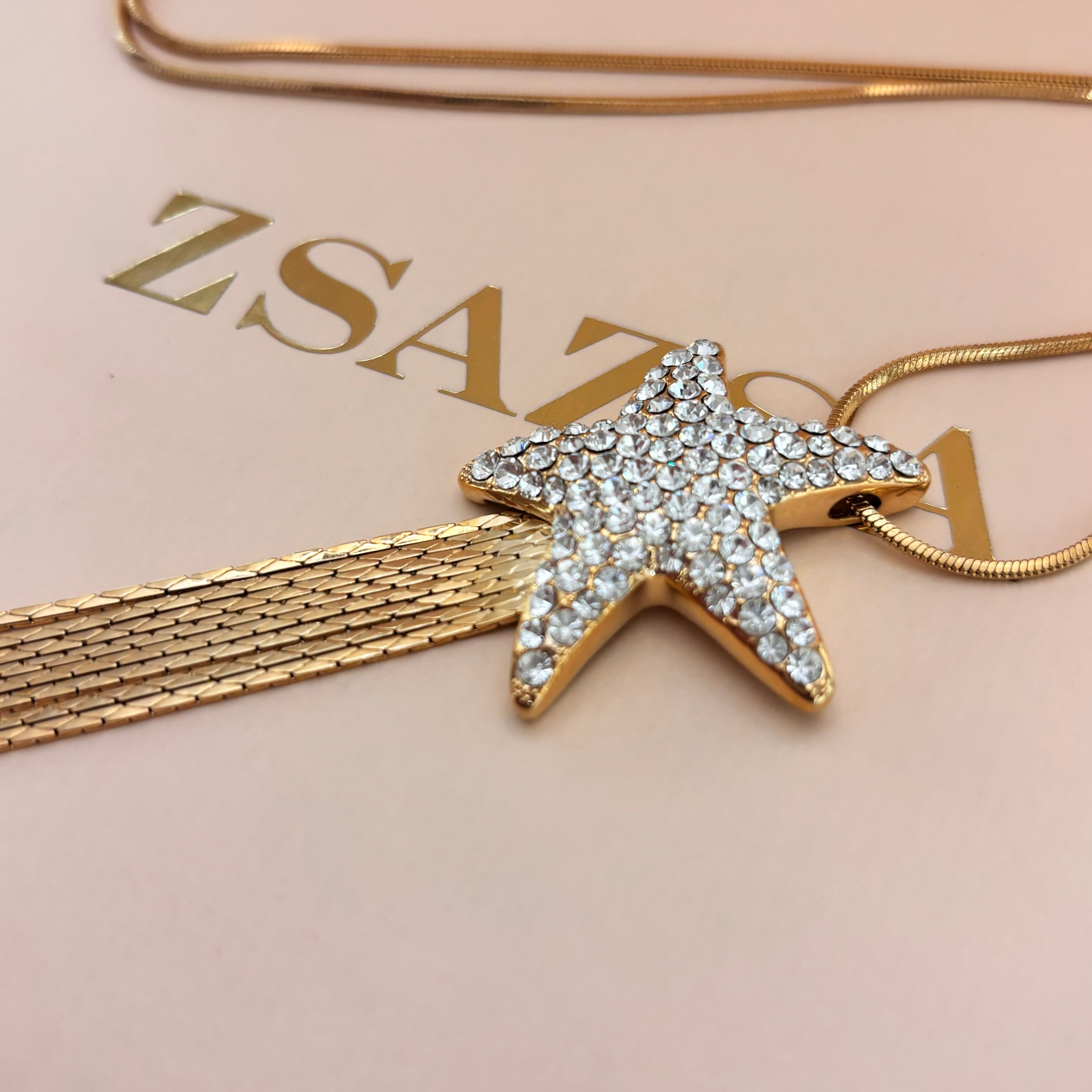 Pendant star necklace