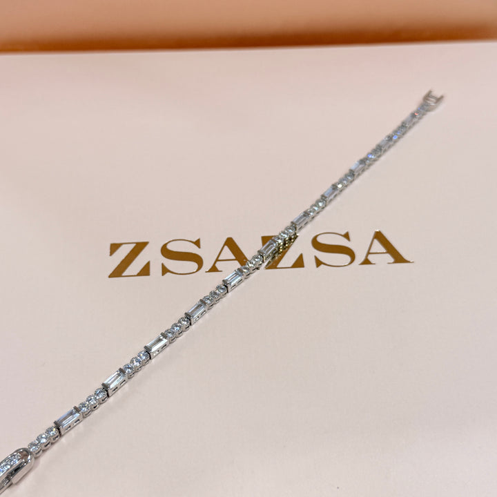 Dainty rectangular zircone silver bracelet
