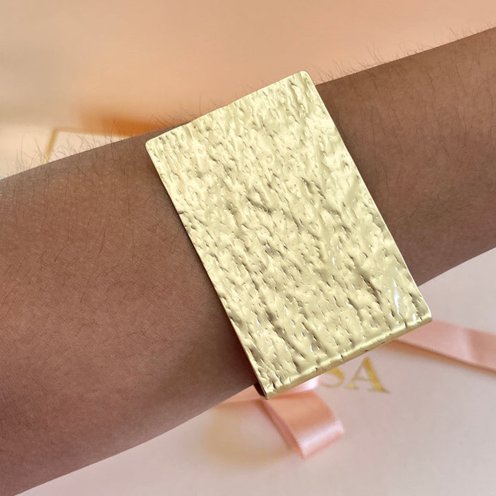 Gold handmade bangle