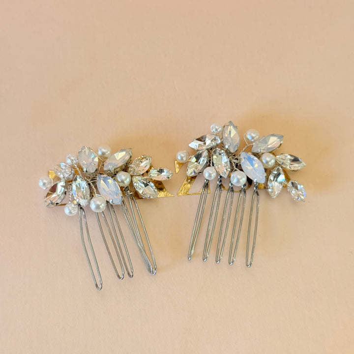 Swarovski crystals white and pearls set x2 silver comb
