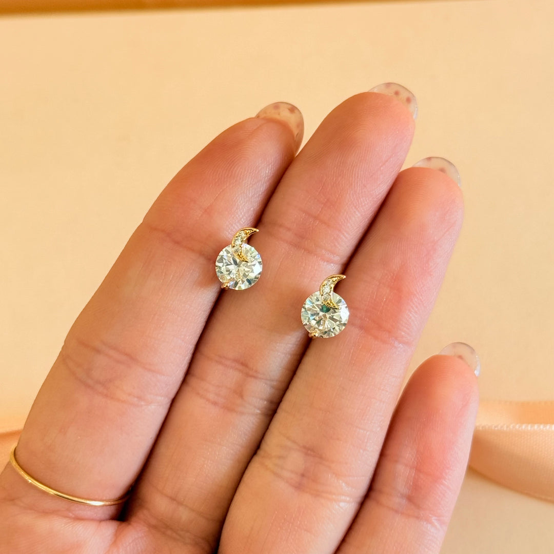 Moon small zircone gold plated studs