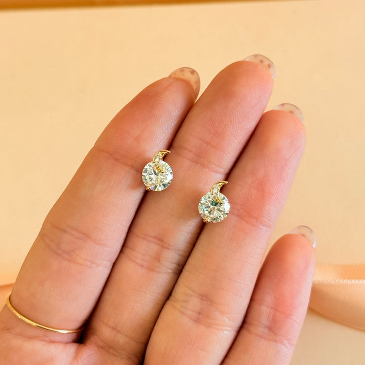 Moon small zircone gold plated studs