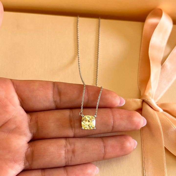 Yellow zircone pendant