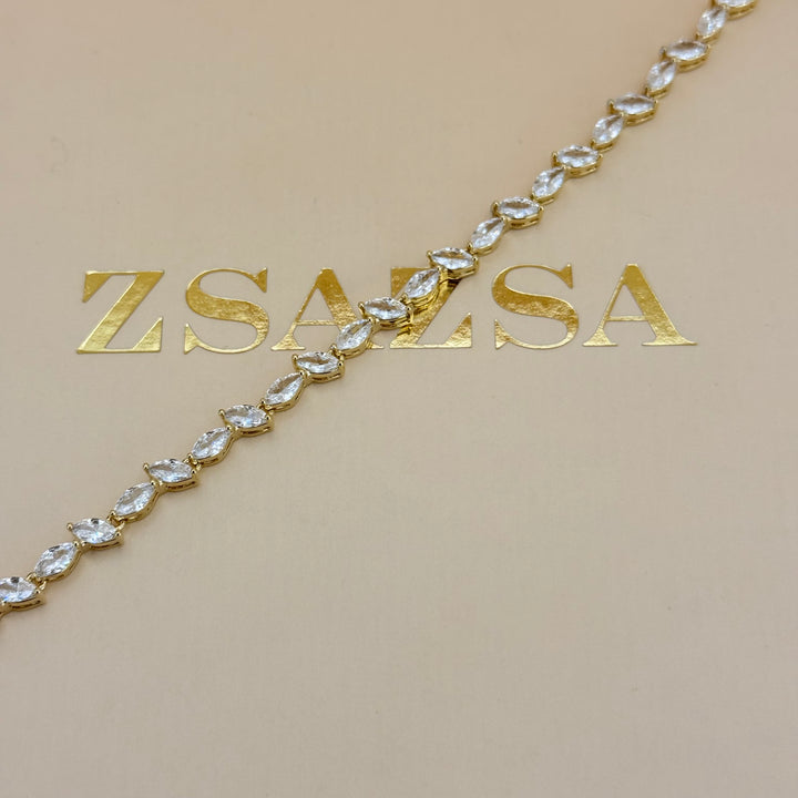 Teardrop and marquise zircone gold plated set