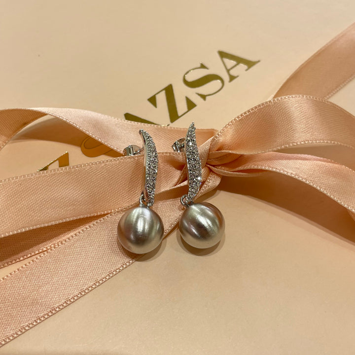 Elegant earrings
