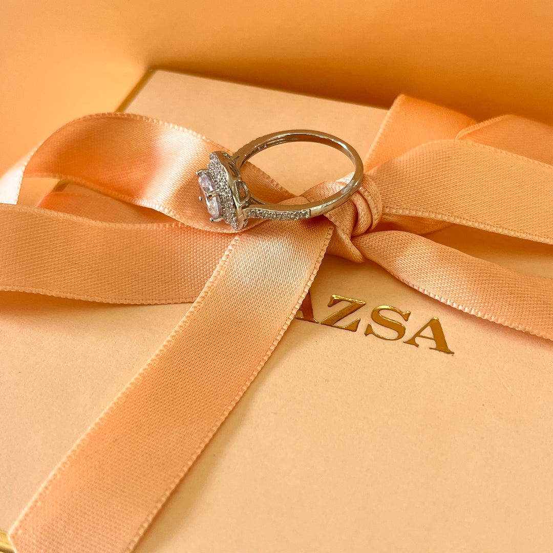 Zircone round sterling silver ring