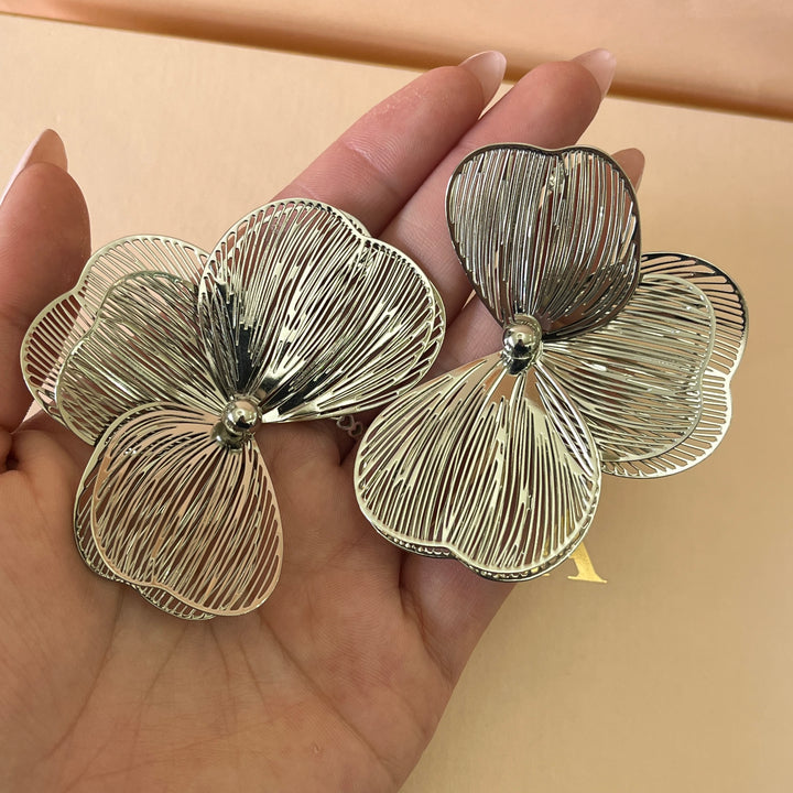 Half flower white gold plated earrings