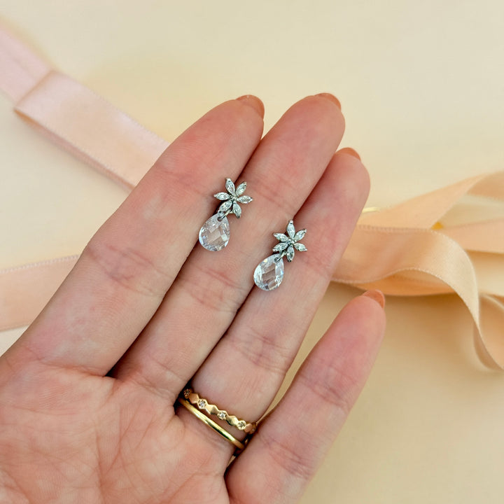 Dainty flower and teardrop zircone sterling silver earrings