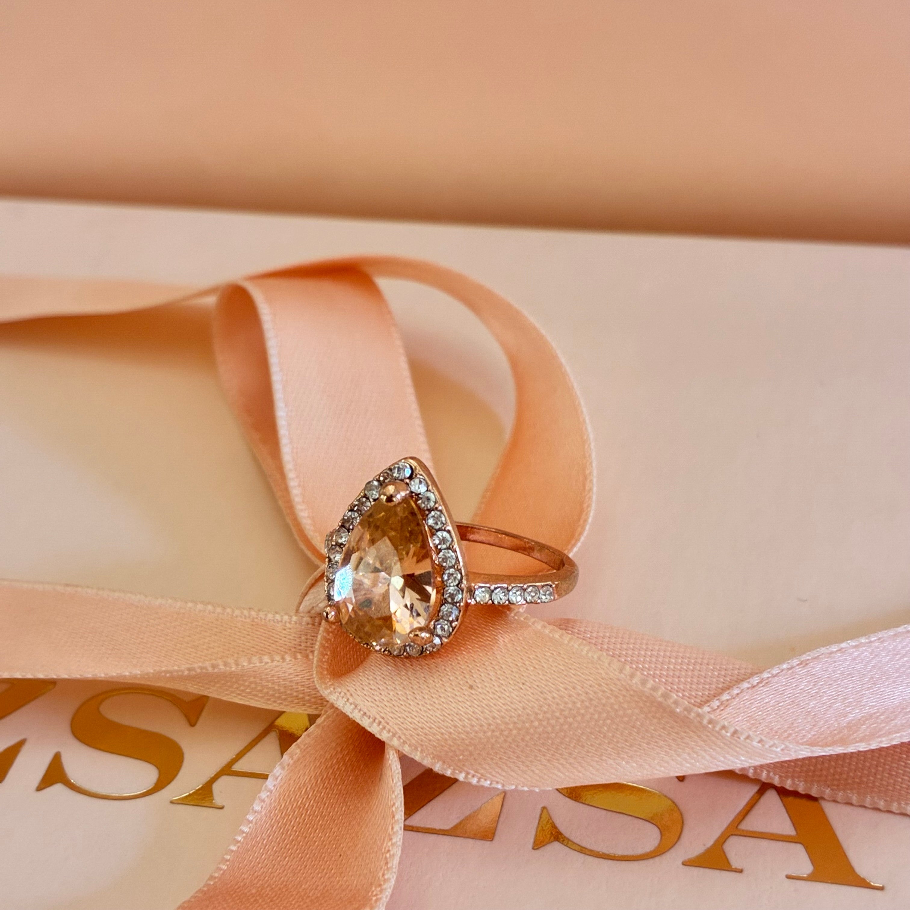 Teardrop peach zircone rose gold ring