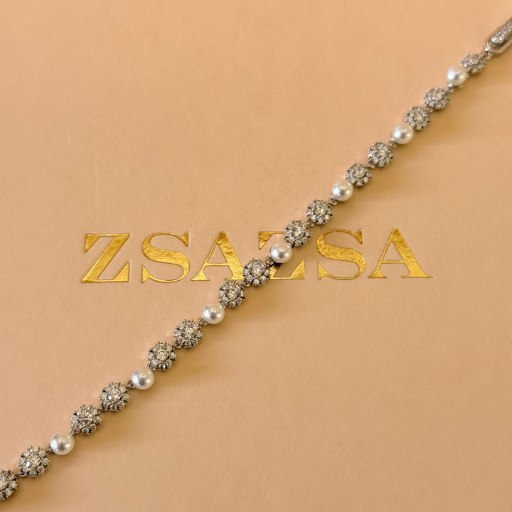 Dainty pearls and flowers zircone silver bracelet