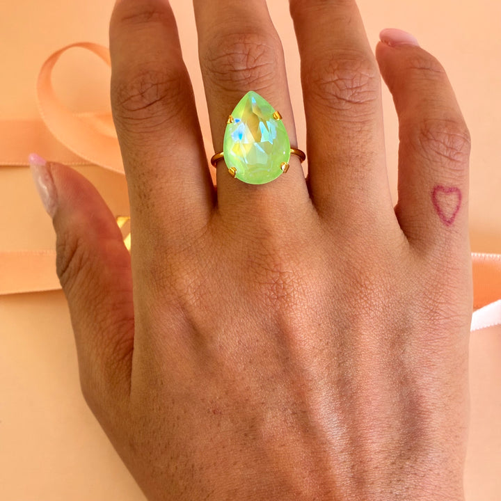 Teardrop mint Preciosa crystals gold plated ring