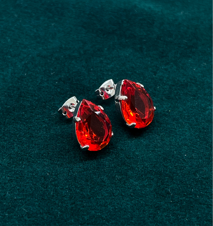 Red teardrop Swarovski Crystals set