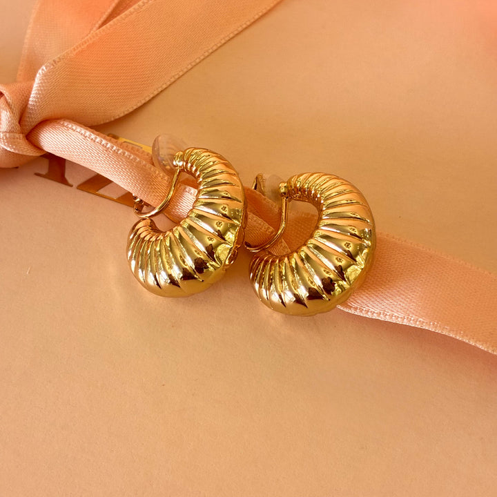Texture clip on earrings