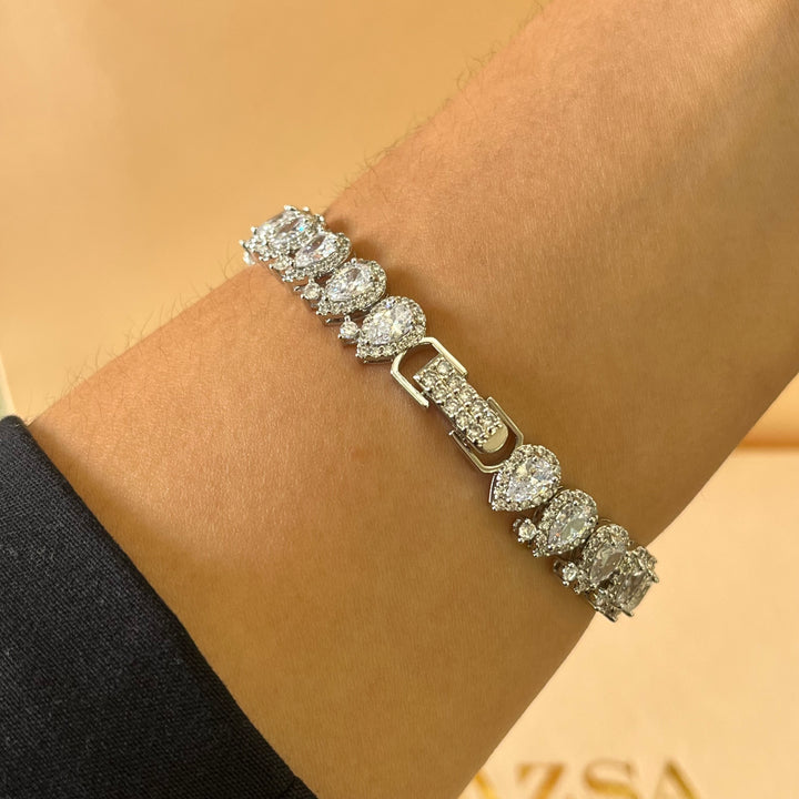 Teardrop silver zircone set