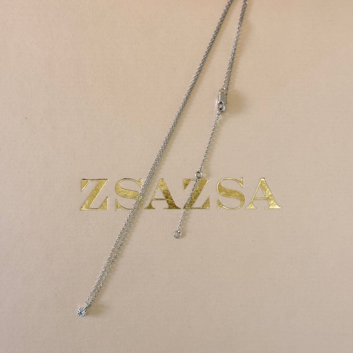 Dainty solitaire zircone silver pendant