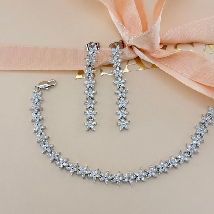 Dainty flower zircone silver earrings and bracelet