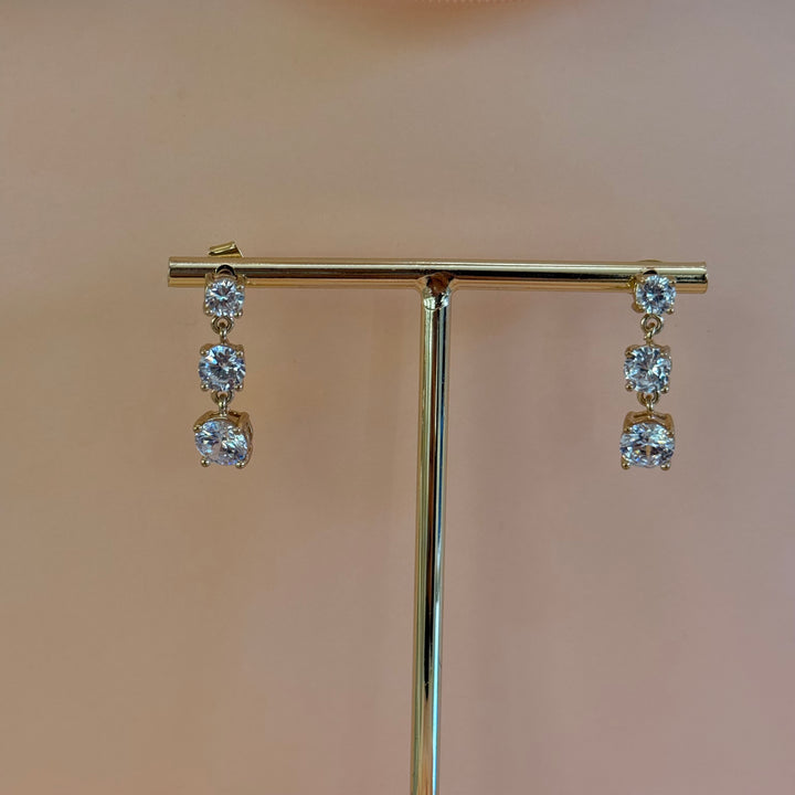 Dangling zircone gold plated earrings