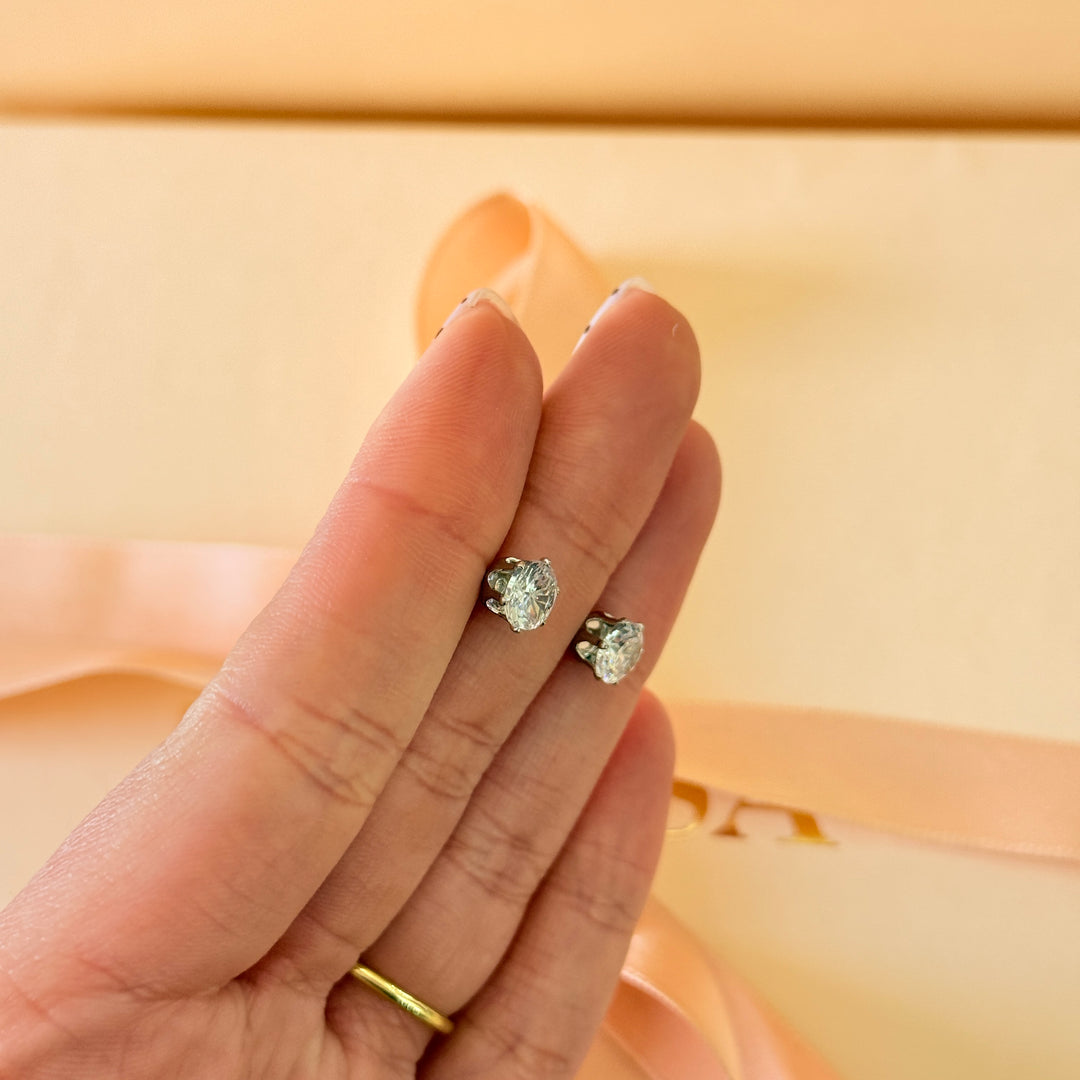 Medium solitaire zircone silver studs