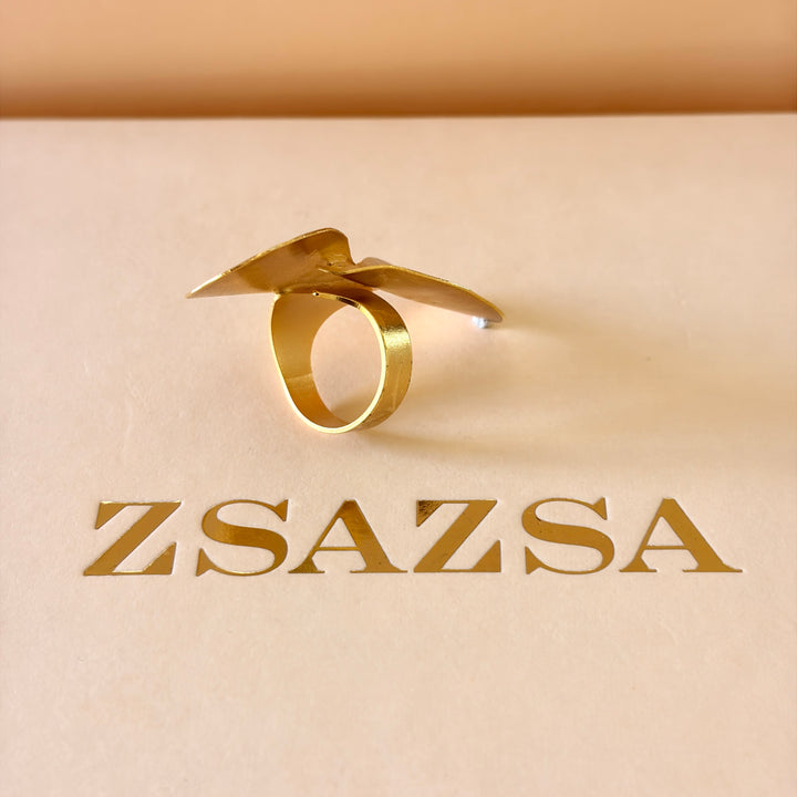 Handmade Inerlocking Petal Ring | Gold Plated | ZsaZsa
