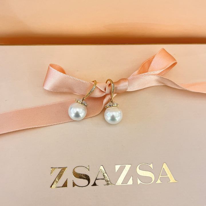 Baguette zircone and white pearl gold plated hooks