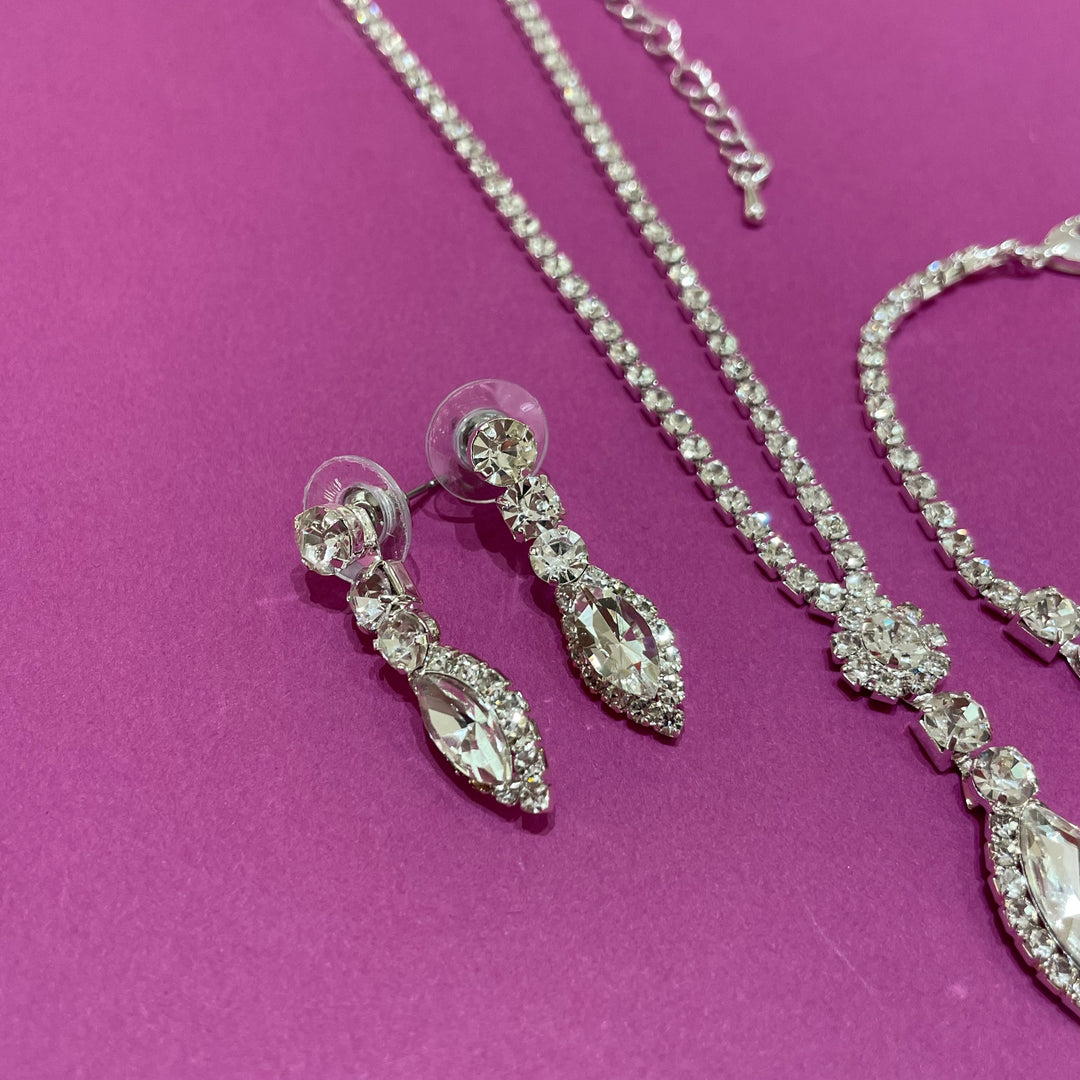 Elegant set