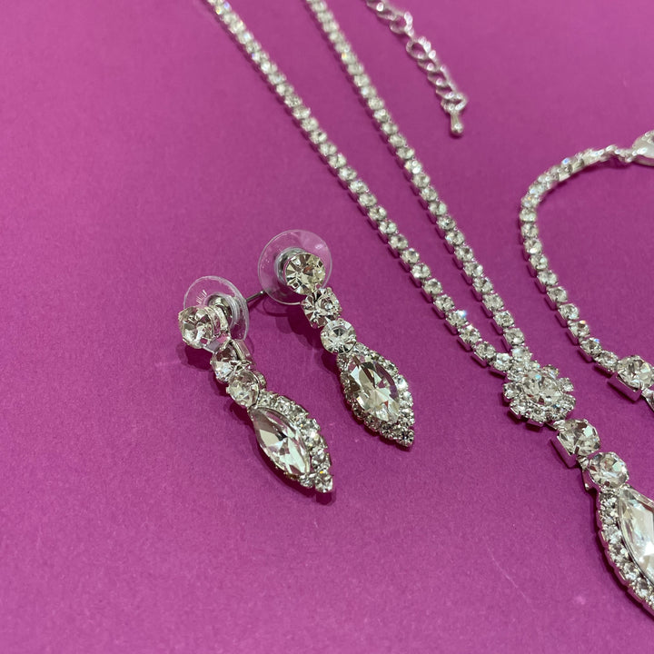 Elegant set