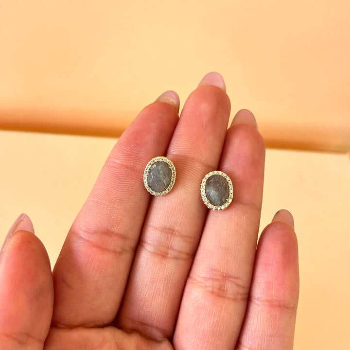 Grey semi precious stone and zircone set