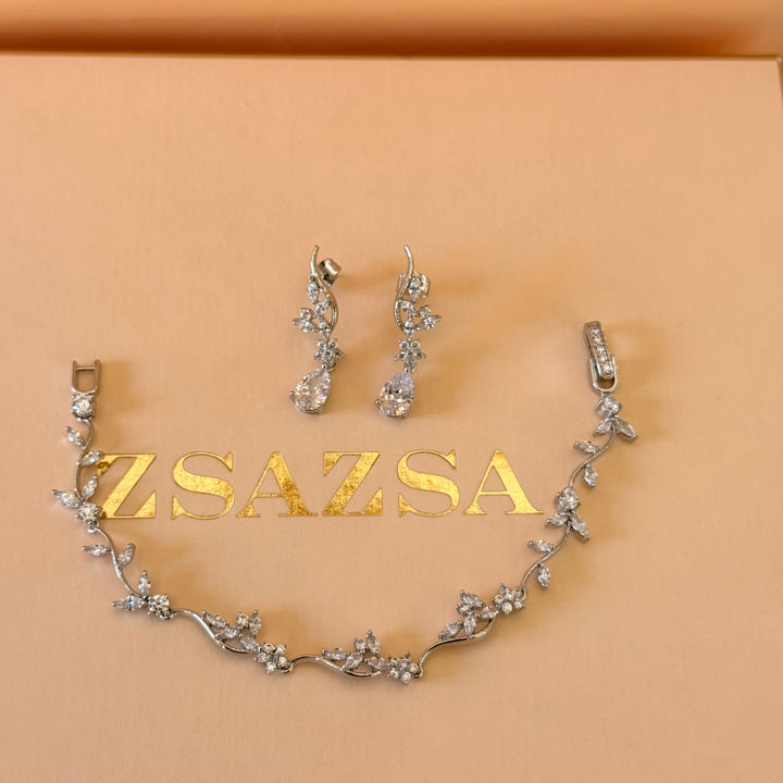 Teardrop and flower zircone silver earrings and bracelet