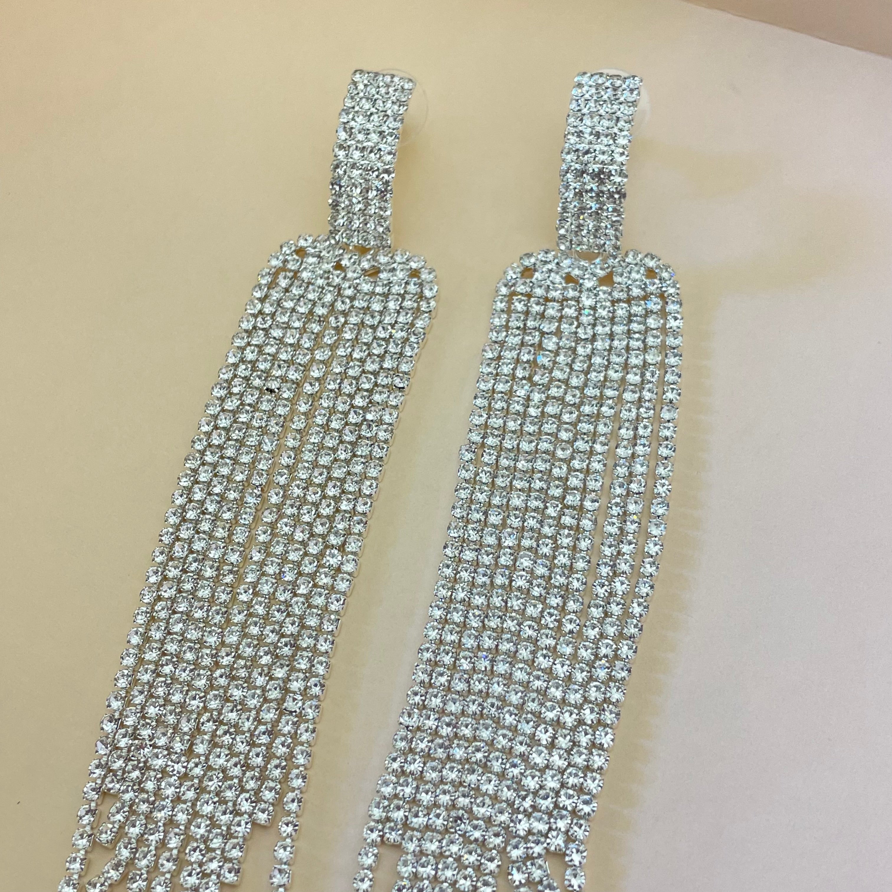 Elegant earrings