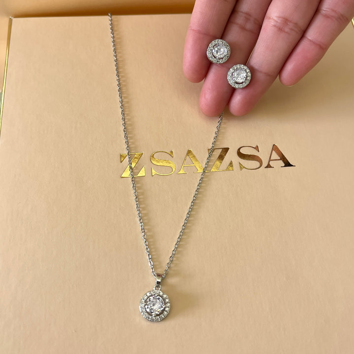 Silver round zircone set