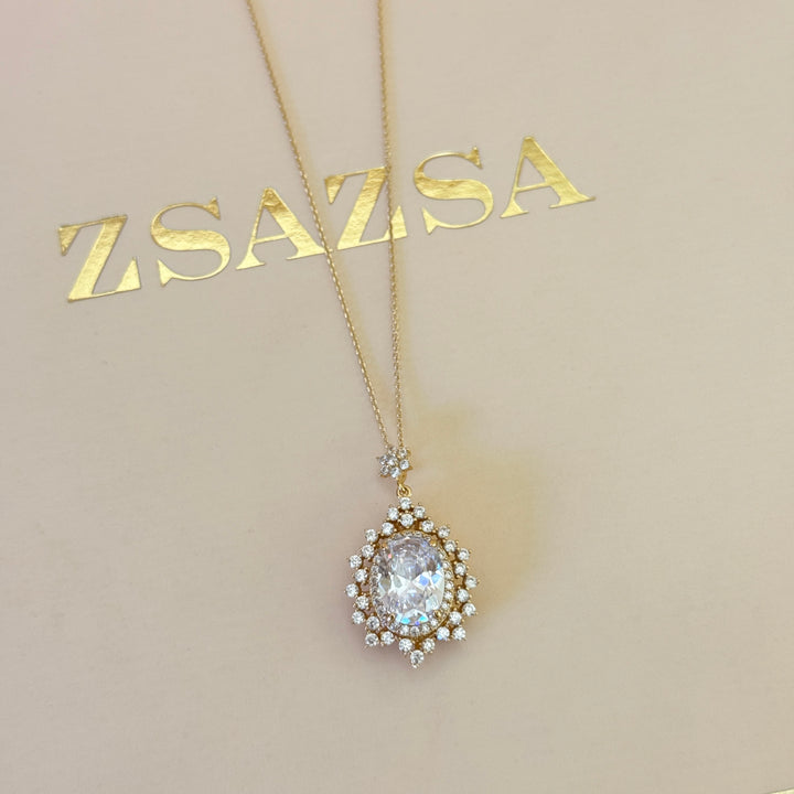 Zircone oval gold plated pendant