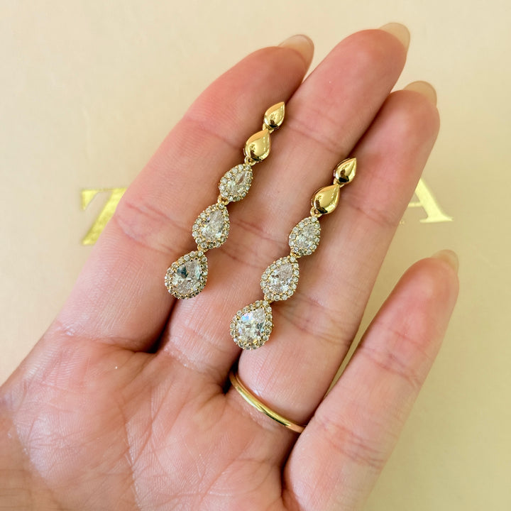 Teardrop zircone gold plated earrings and bracelet