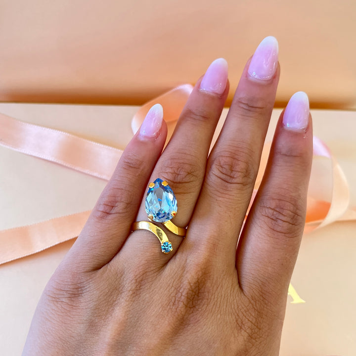 Light blue & turquoise open Preciosa crystals ring