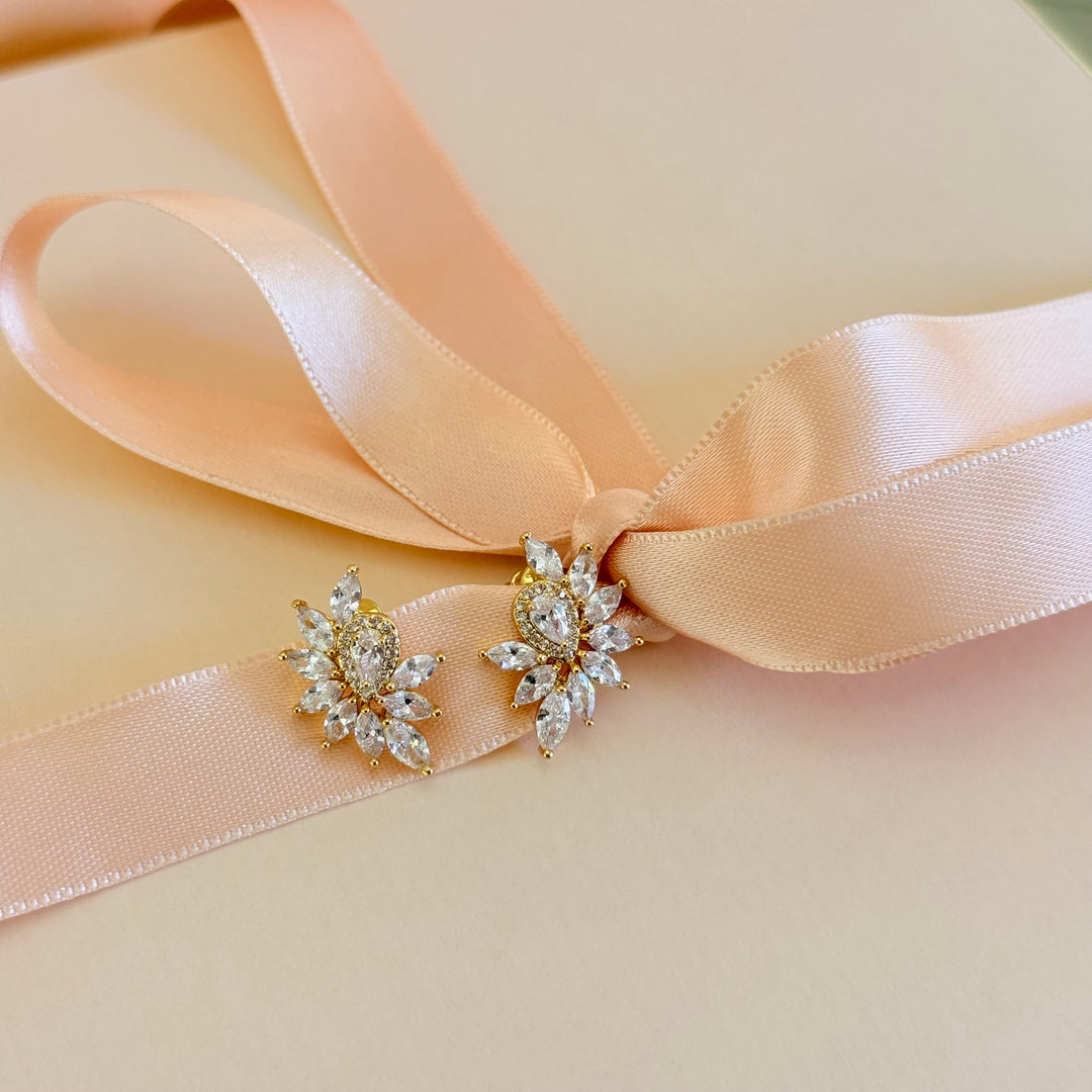 Teardrop and marquise zircone gold plated earrings