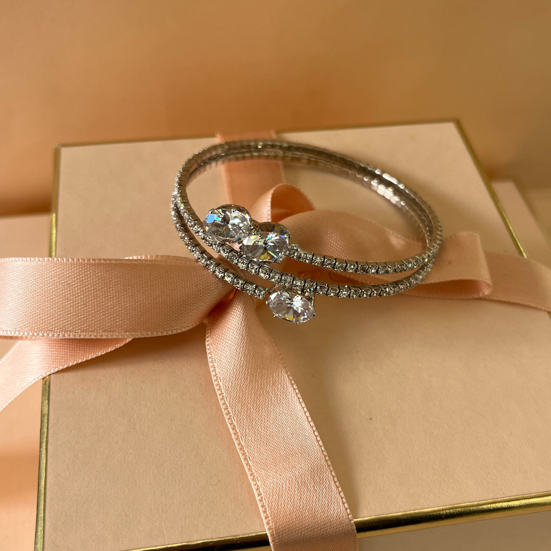 Silver zircone oval set