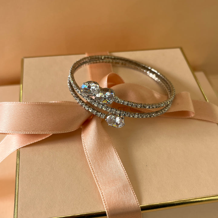 Silver zircone oval set